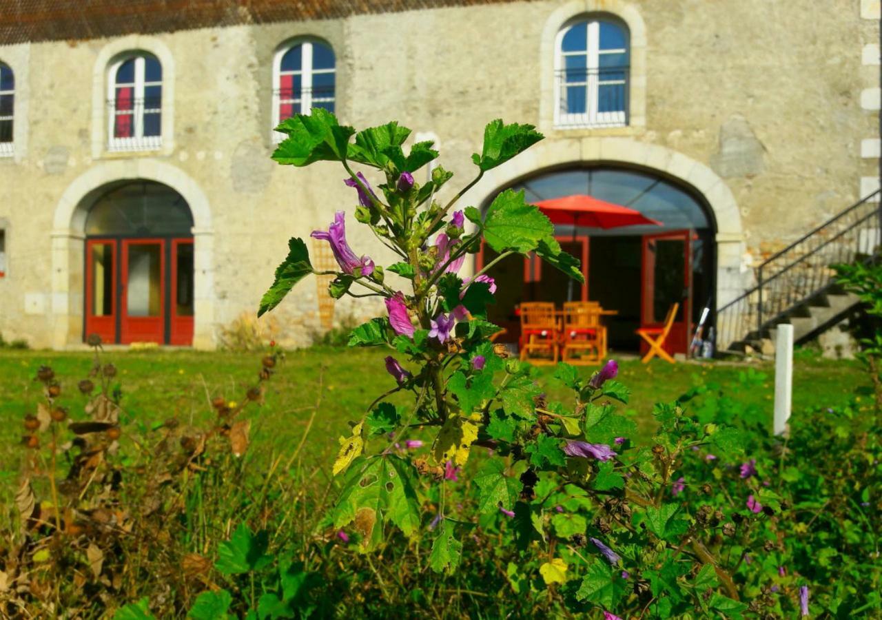 Domaine Lou Castet Bed & Breakfast Tuzaguet Eksteriør bilde